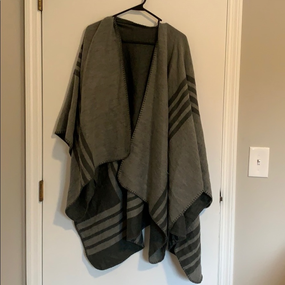 reversible shaw